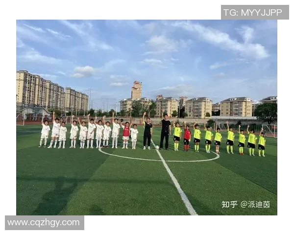 小学足球视频精彩集锦助力孩子们快乐成长与团队合作精神培养